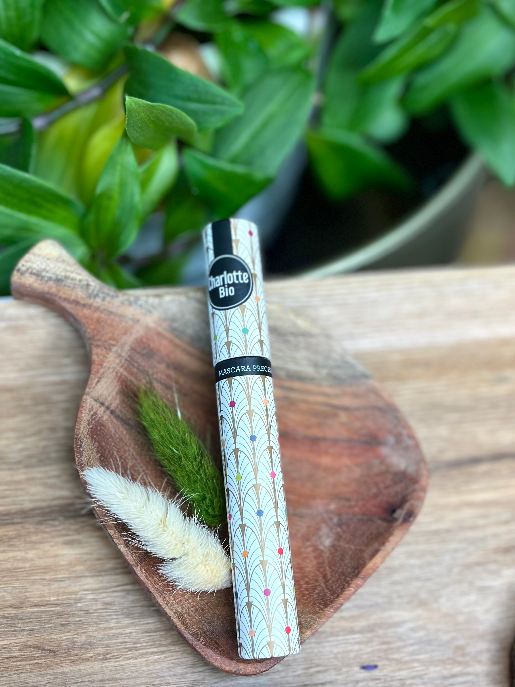 Organic Mascara - Long Lasting Precision
