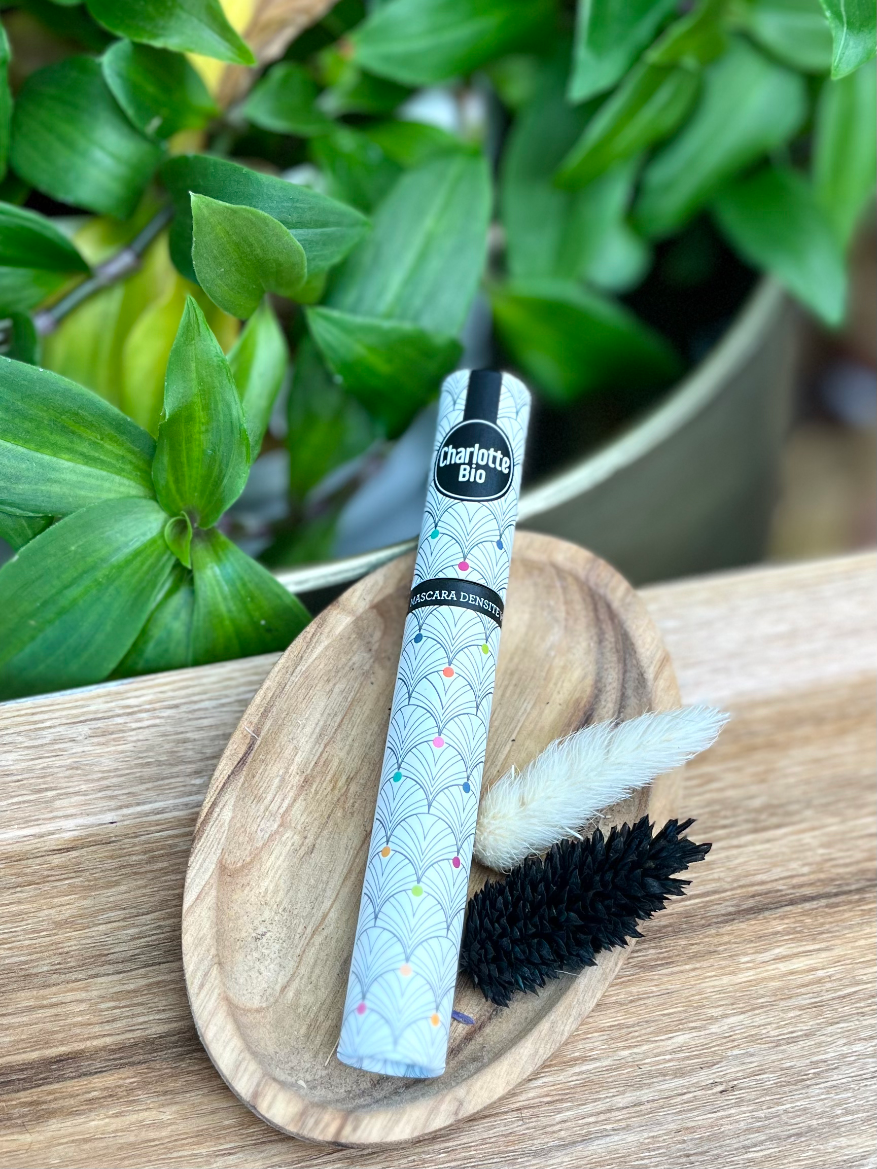 Organic Mascara - Long lasting Density Volume
